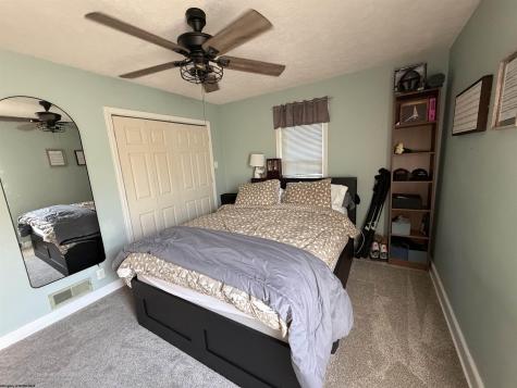 8086 Hazelwood Avenue Clarksburg WV 26301
