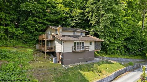 228 Rockley Road Morgantown WV 26508
