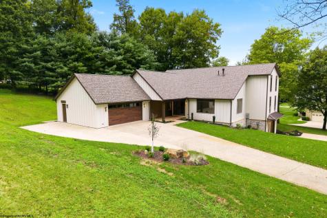 2374 Lakeside Estates Morgantown WV 26508