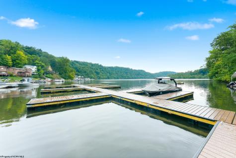 2374 Lakeside Estates Morgantown WV 26508