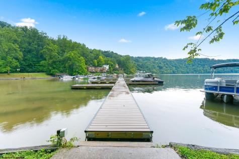 2374 Lakeside Estates Morgantown WV 26508