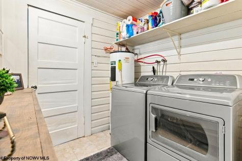 412 Charles Street Glenville WV 26351