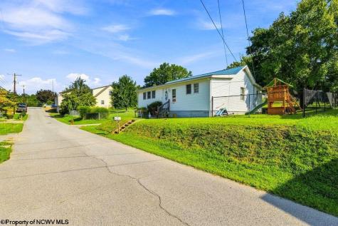 412 Charles Street Glenville WV 26351