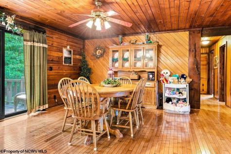 61 Wagner Lane Kingwood WV 26537