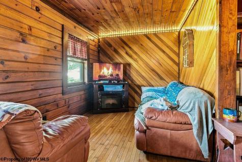61 Wagner Lane Kingwood WV 26537