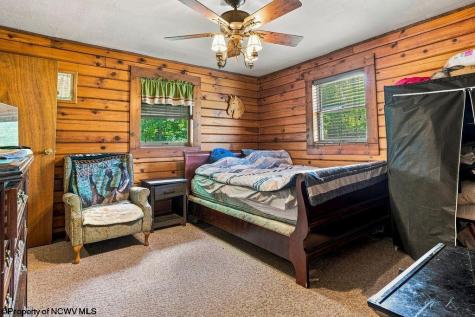 61 Wagner Lane Kingwood WV 26537