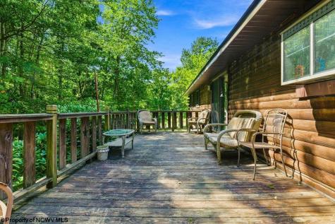 61 Wagner Lane Kingwood WV 26537