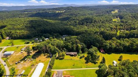 61 Wagner Lane Kingwood WV 26537