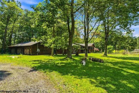 61 Wagner Lane Kingwood WV 26537