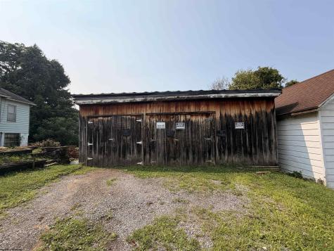 984 W Pike Street Clarksburg WV 26301