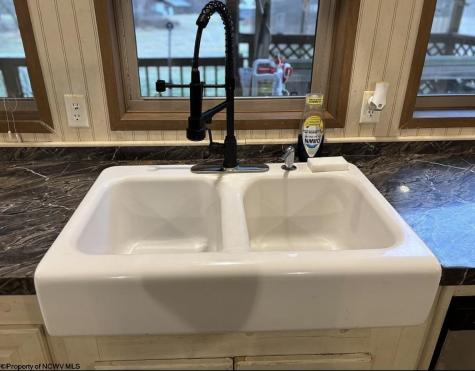 8 Old Hannahsville Lane Parsons WV 26287