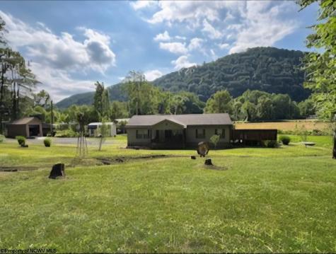 8 Old Hannahsville Lane Parsons WV 26287