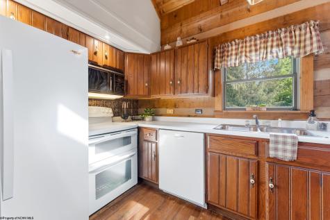 118 Bluebird Drive Terra Alta WV 26764