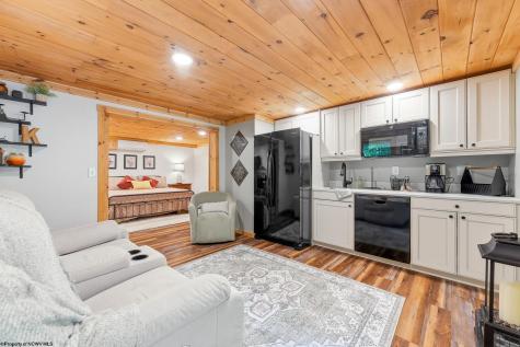 118 Bluebird Drive Terra Alta WV 26764