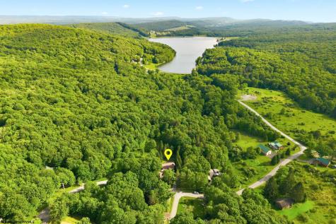 118 Bluebird Drive Terra Alta WV 26764