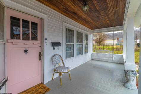 607 Lynn Avenue Weston WV 26452