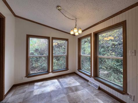 147 Paw Paw Estates Rivesville WV 26588