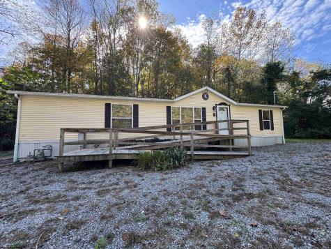 147 Paw Paw Estates Rivesville WV 26588