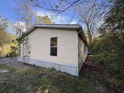 147 Paw Paw Estates Rivesville WV 26588