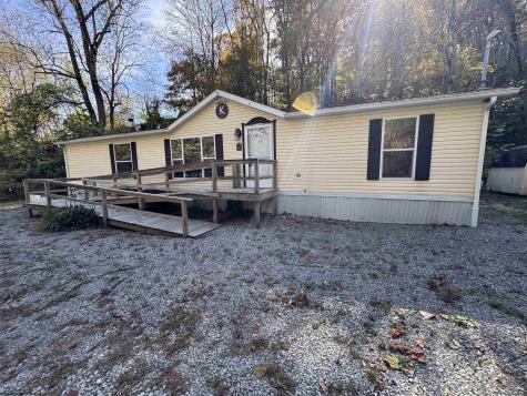 147 Paw Paw Estates Rivesville WV 26588