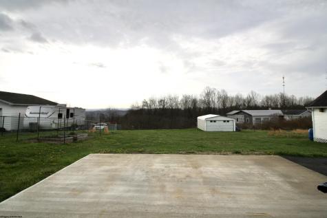 4941 Grafton Road Independence WV 26374