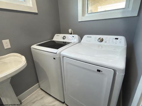 405 Manley Street Barrackville WV 26559