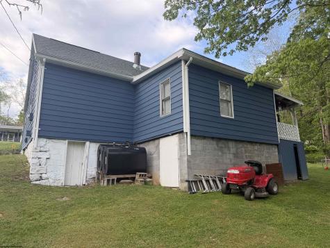 576 Reubens Run Road Fairmont WV 26554