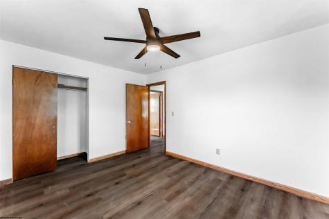 16 Deerfield Avenue Grafton WV 26354