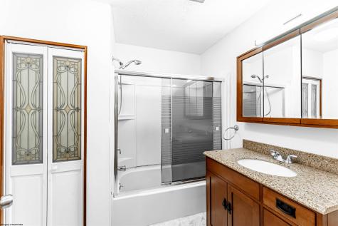 16 Deerfield Avenue Grafton WV 26354