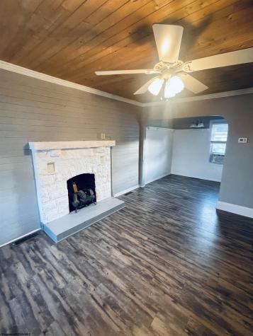 603 1/2 Pike Street Barrackville WV 26559