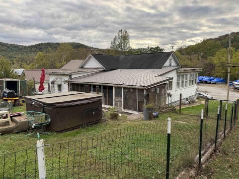 739 Us Hwy 19 South Weston WV 26452