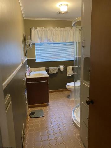 3 Erwin Lane Fairmont WV 26554