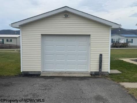 40 Yankee Lane Beverly WV 26253
