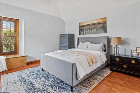 2040 Georgian Lane Morgantown WV 26508