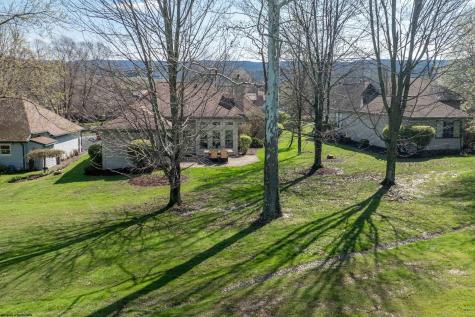 2040 Georgian Lane Morgantown WV 26508