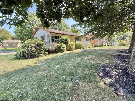636 Easy Street Bridgeport WV 26330