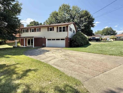 636 Easy Street Bridgeport WV 26330