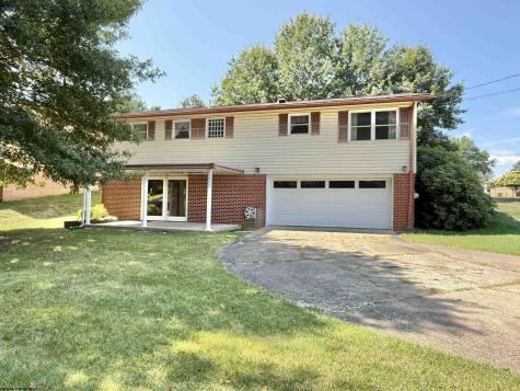 636 Easy Street Bridgeport WV 26330