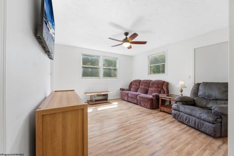 44 Lower Booth Road Morgantown WV 26501