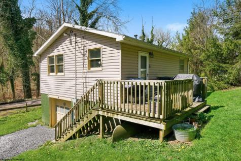 44 Lower Booth Road Morgantown WV 26501