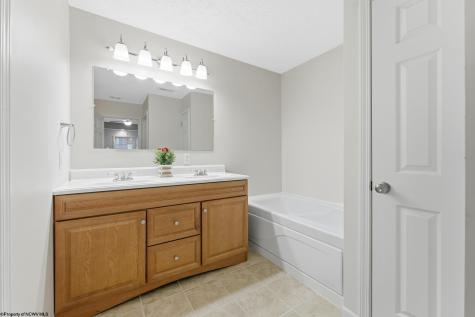 1405 Arcadia Drive Fairmont WV 26554