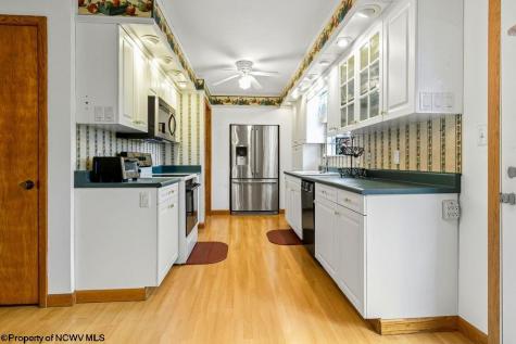 68 Sunday Drive Clarksburg WV 26301