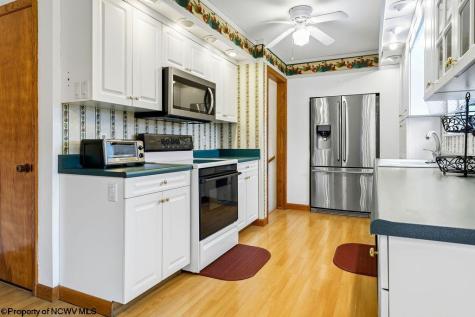 68 Sunday Drive Clarksburg WV 26301