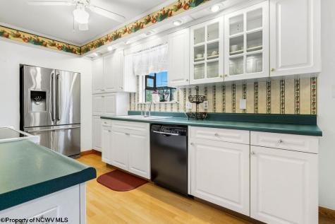 68 Sunday Drive Clarksburg WV 26301