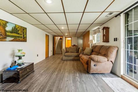 68 Sunday Drive Clarksburg WV 26301