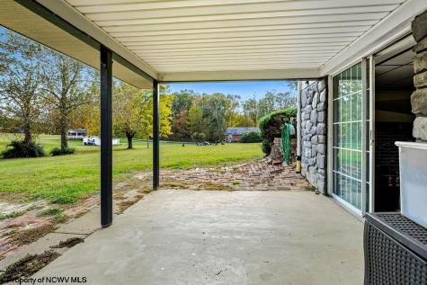 68 Sunday Drive Clarksburg WV 26301