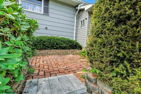 68 Sunday Drive Clarksburg WV 26301