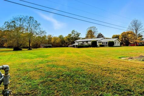 68 Sunday Drive Clarksburg WV 26301