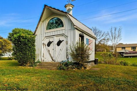 68 Sunday Drive Clarksburg WV 26301