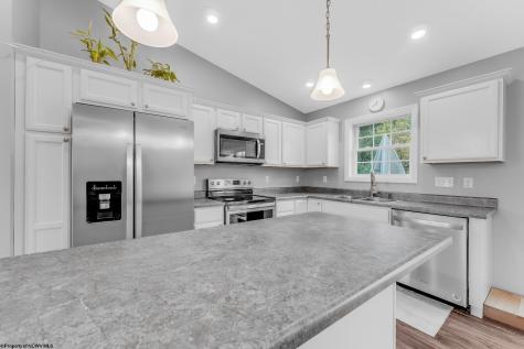 255 Woodbury Drive Fairmont WV 26554